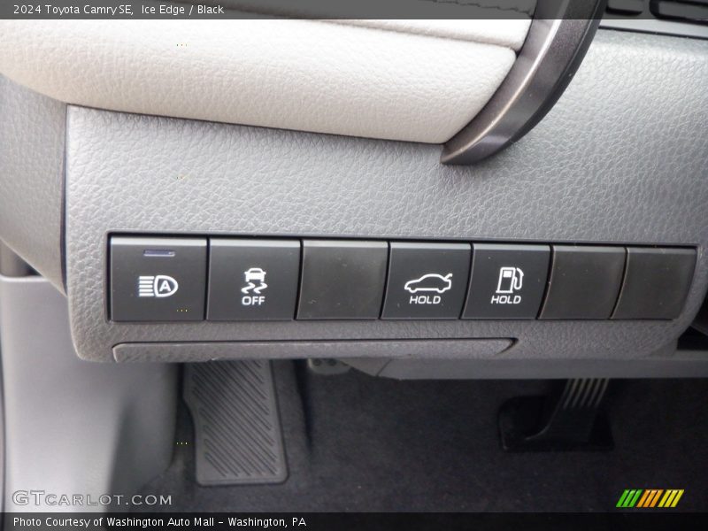 Controls of 2024 Camry SE