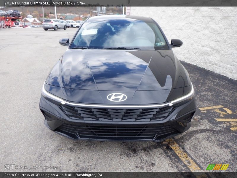 Abyss Black / Gray 2024 Hyundai Elantra SEL