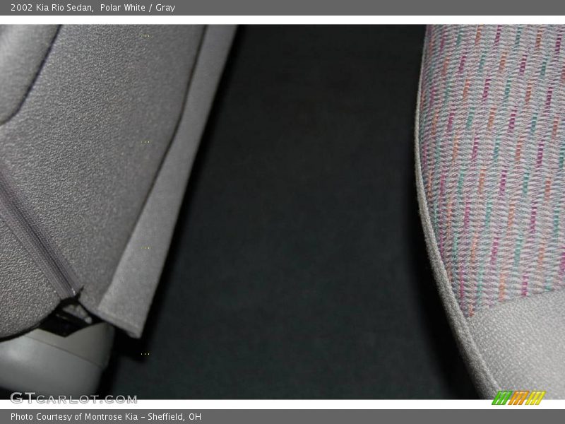Polar White / Gray 2002 Kia Rio Sedan