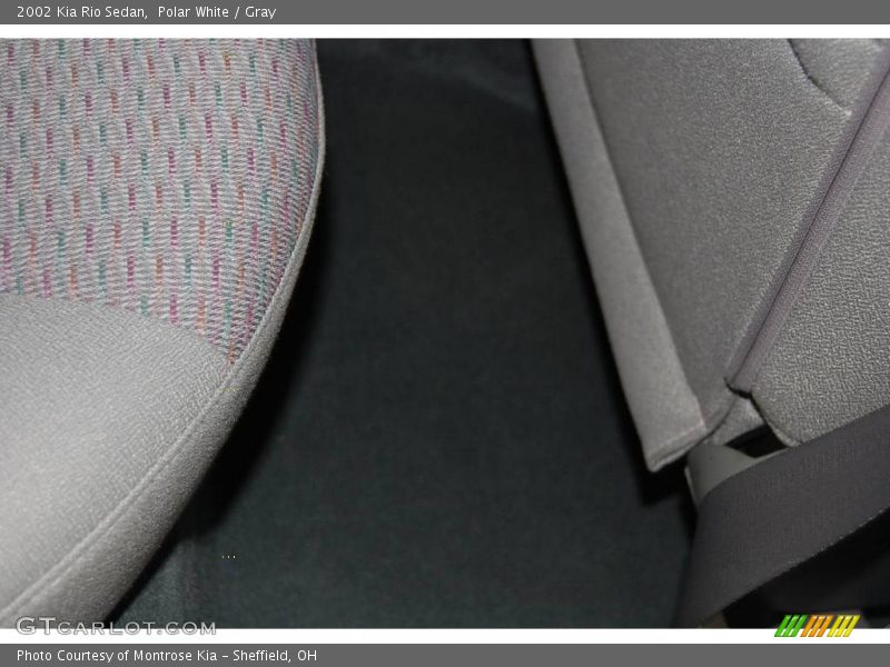 Polar White / Gray 2002 Kia Rio Sedan