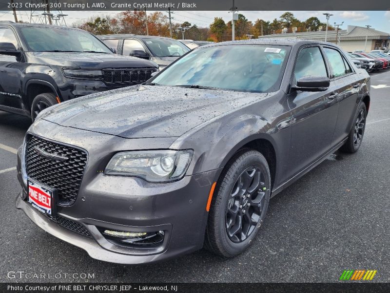Front 3/4 View of 2023 300 Touring L AWD