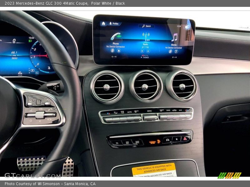 Polar White / Black 2023 Mercedes-Benz GLC 300 4Matic Coupe