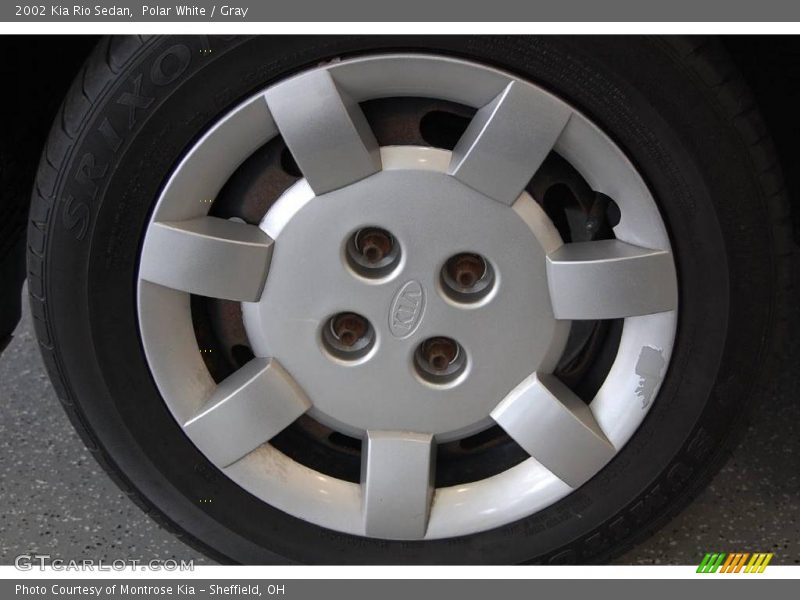 Polar White / Gray 2002 Kia Rio Sedan