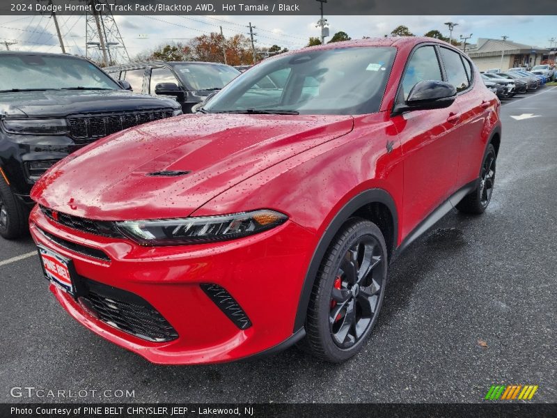 Front 3/4 View of 2024 Hornet GT Track Pack/Blacktop AWD