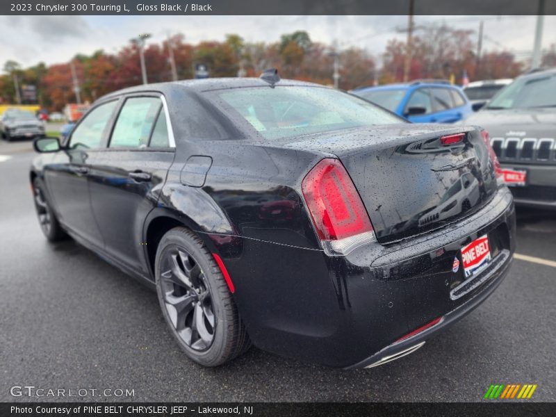 Gloss Black / Black 2023 Chrysler 300 Touring L