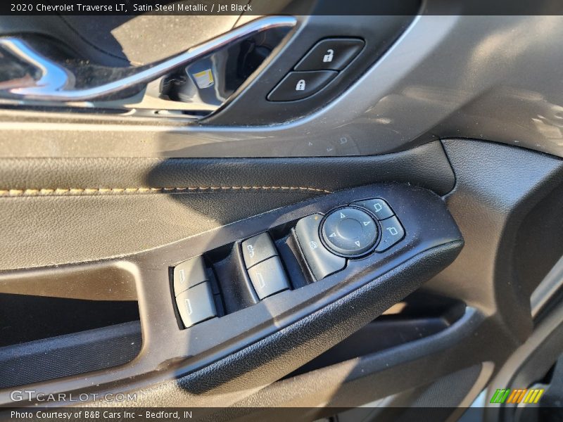 Satin Steel Metallic / Jet Black 2020 Chevrolet Traverse LT