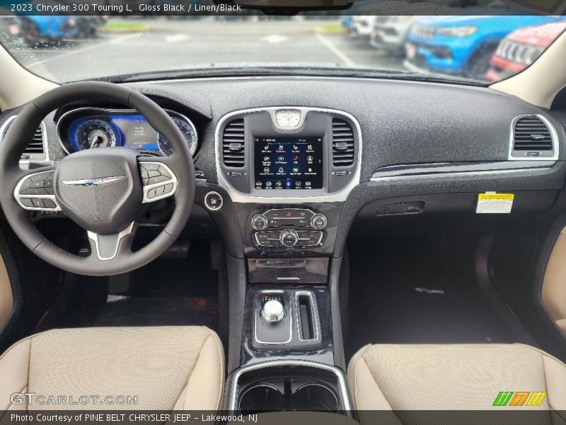  2023 300 Touring L Linen/Black Interior