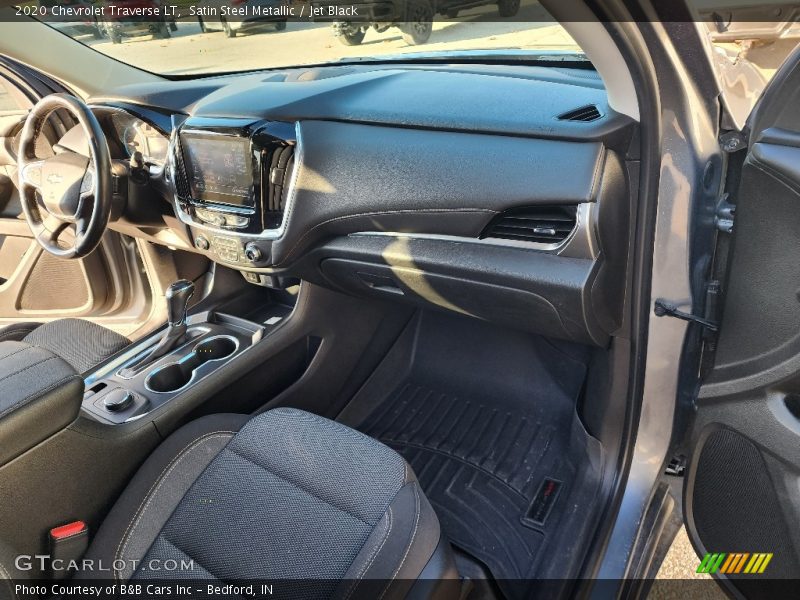 Satin Steel Metallic / Jet Black 2020 Chevrolet Traverse LT