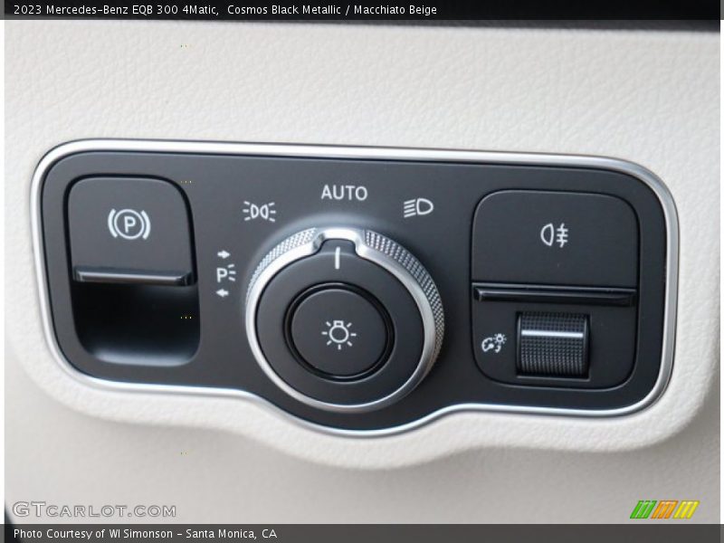 Controls of 2023 EQB 300 4Matic