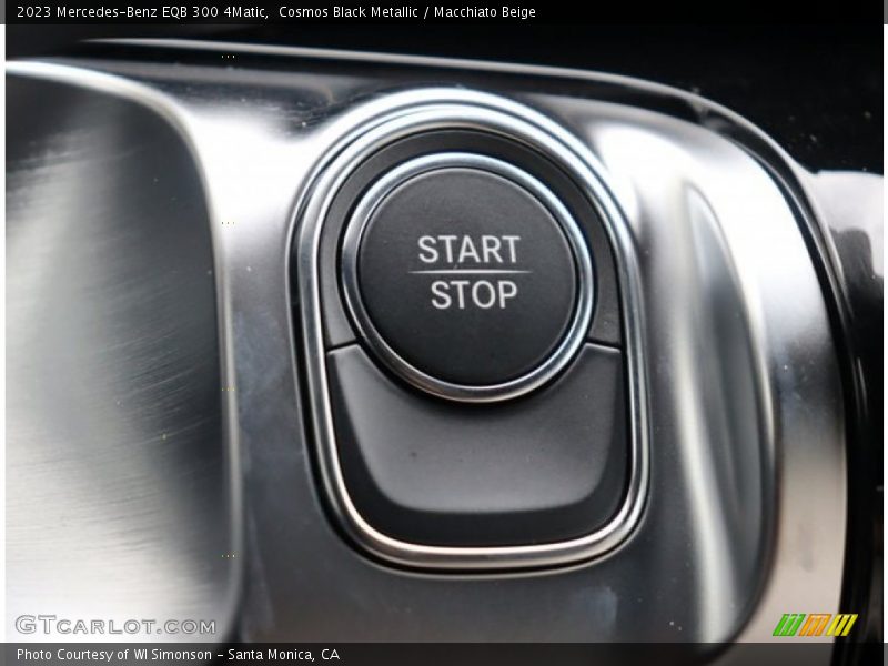 Controls of 2023 EQB 300 4Matic