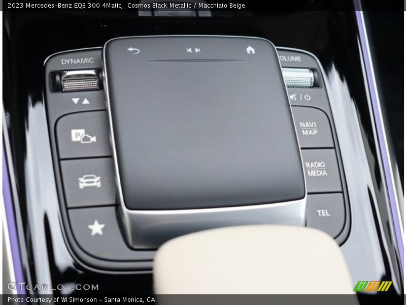 Controls of 2023 EQB 300 4Matic