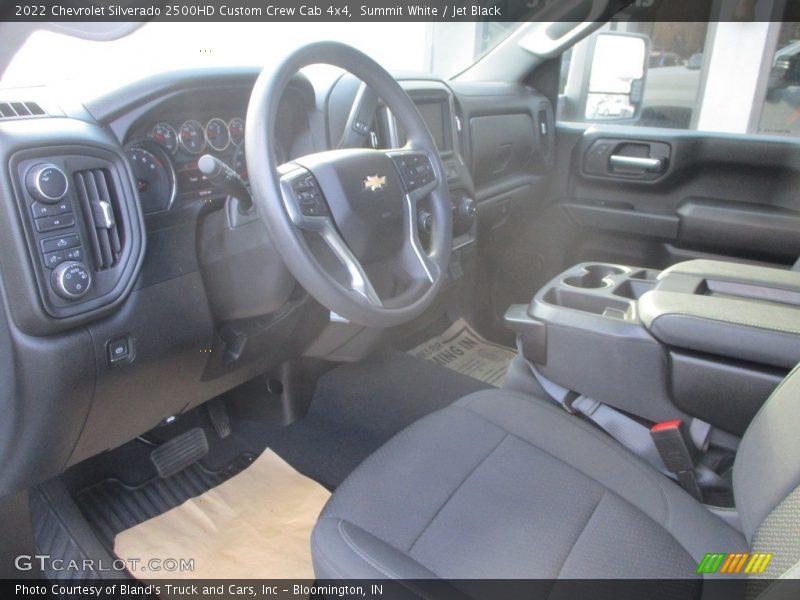 Summit White / Jet Black 2022 Chevrolet Silverado 2500HD Custom Crew Cab 4x4