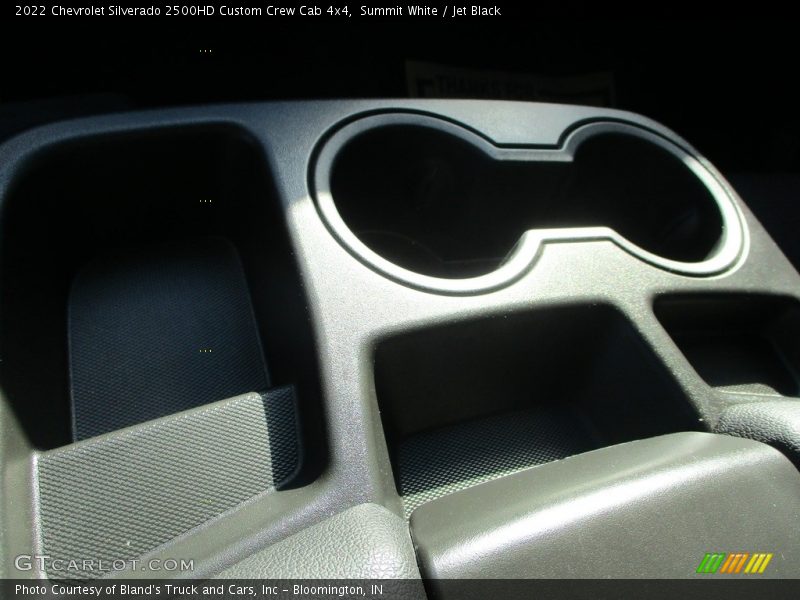 Summit White / Jet Black 2022 Chevrolet Silverado 2500HD Custom Crew Cab 4x4