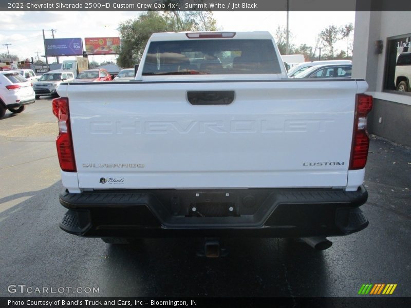 Summit White / Jet Black 2022 Chevrolet Silverado 2500HD Custom Crew Cab 4x4