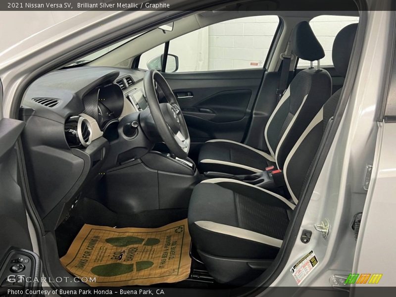  2021 Versa SV Graphite Interior