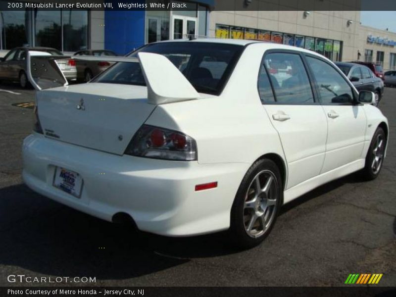 Weightless White / Black 2003 Mitsubishi Lancer Evolution VIII