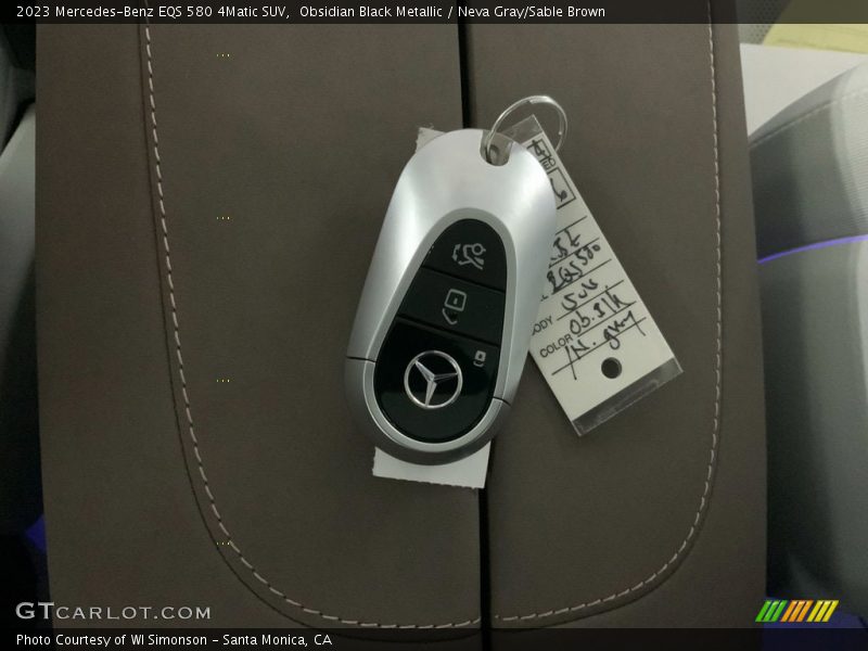 Keys of 2023 EQS 580 4Matic SUV