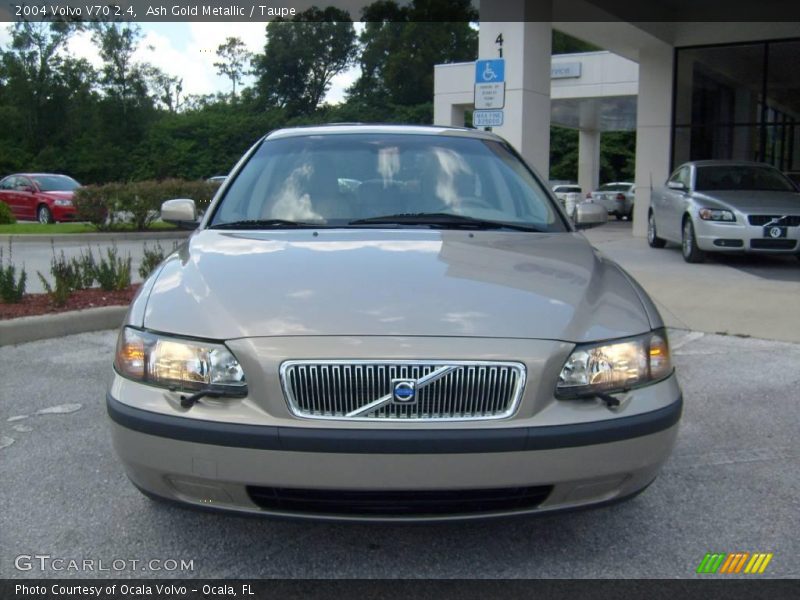 Ash Gold Metallic / Taupe 2004 Volvo V70 2.4