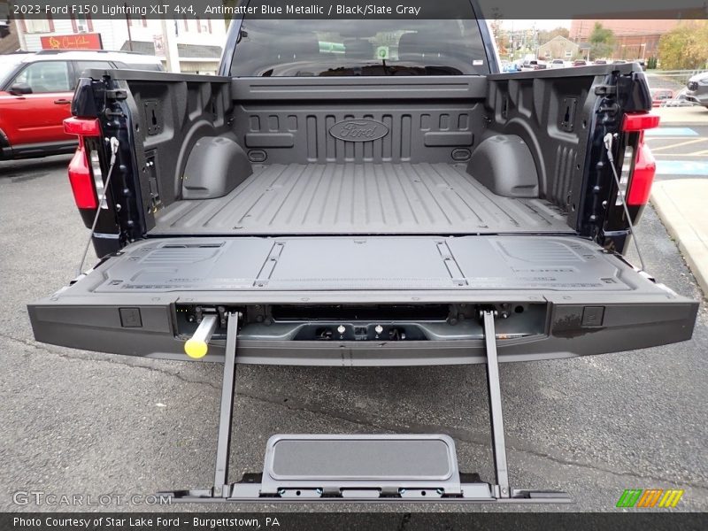 Antimatter Blue Metallic / Black/Slate Gray 2023 Ford F150 Lightning XLT 4x4