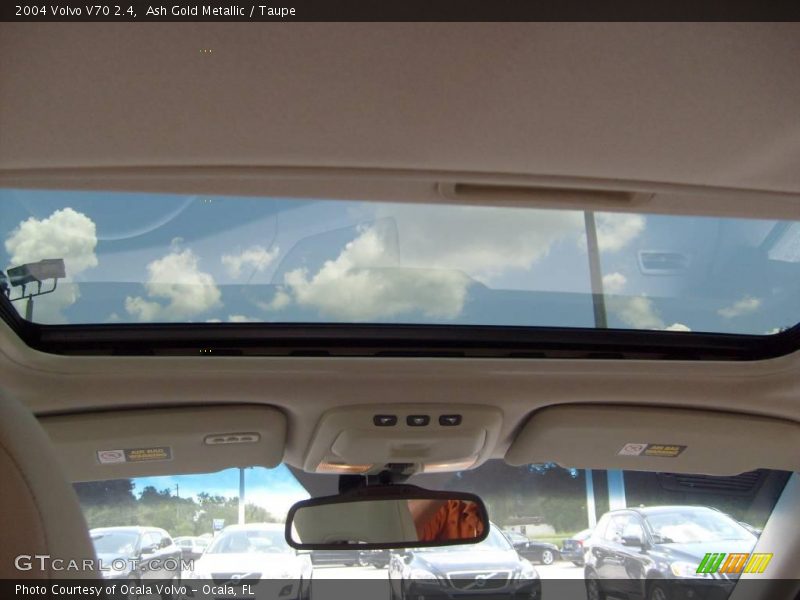 Ash Gold Metallic / Taupe 2004 Volvo V70 2.4