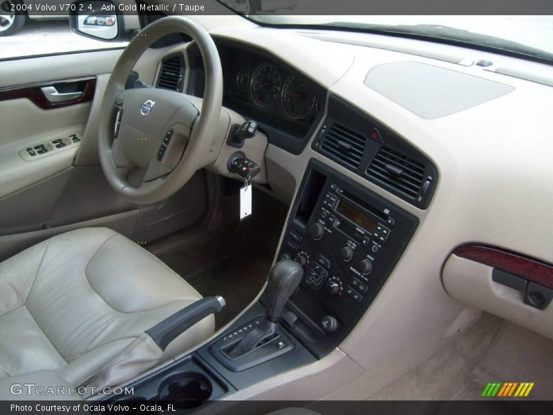 Ash Gold Metallic / Taupe 2004 Volvo V70 2.4
