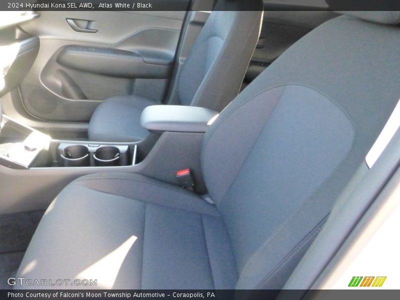 Atlas White / Black 2024 Hyundai Kona SEL AWD