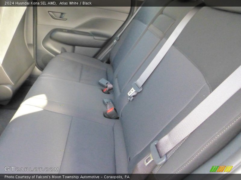 Atlas White / Black 2024 Hyundai Kona SEL AWD