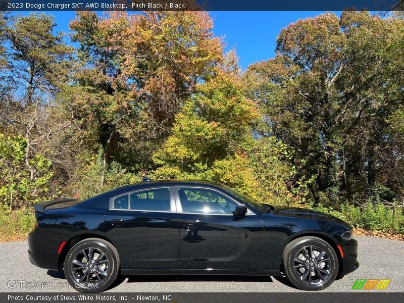  2023 Charger SXT AWD Blacktop Pitch Black