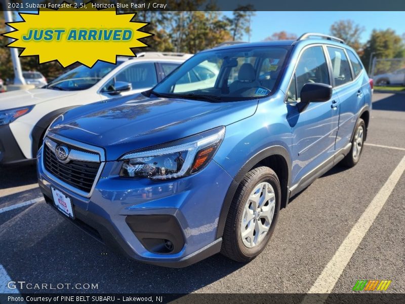 Front 3/4 View of 2021 Forester 2.5i