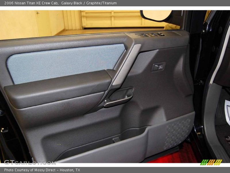 Galaxy Black / Graphite/Titanium 2006 Nissan Titan XE Crew Cab