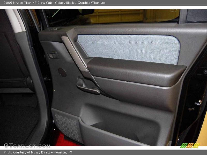 Galaxy Black / Graphite/Titanium 2006 Nissan Titan XE Crew Cab