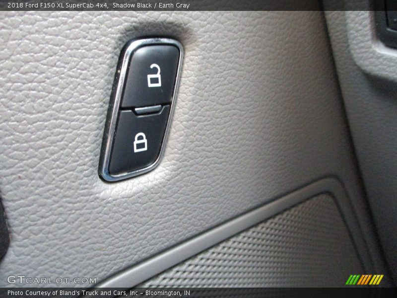 Shadow Black / Earth Gray 2018 Ford F150 XL SuperCab 4x4