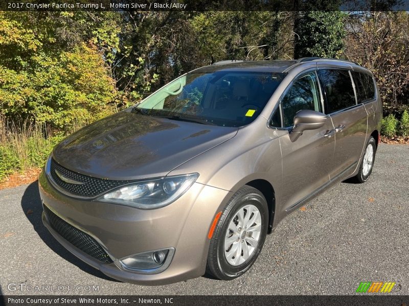 Molten Silver / Black/Alloy 2017 Chrysler Pacifica Touring L