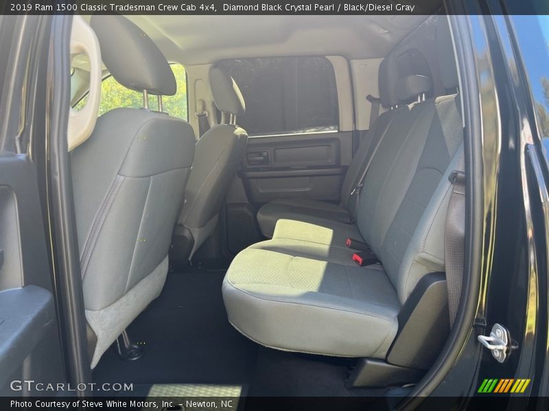 Diamond Black Crystal Pearl / Black/Diesel Gray 2019 Ram 1500 Classic Tradesman Crew Cab 4x4