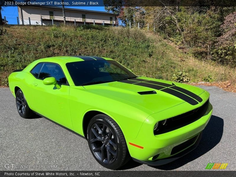 Front 3/4 View of 2023 Challenger SXT Blacktop