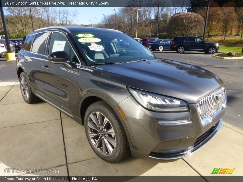 Front 3/4 View of 2020 Corsair Reserve AWD