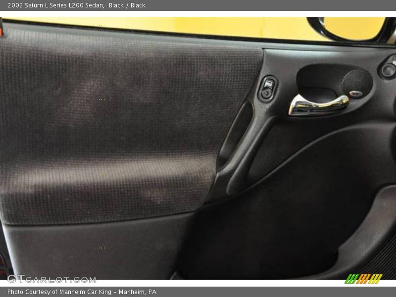 Black / Black 2002 Saturn L Series L200 Sedan