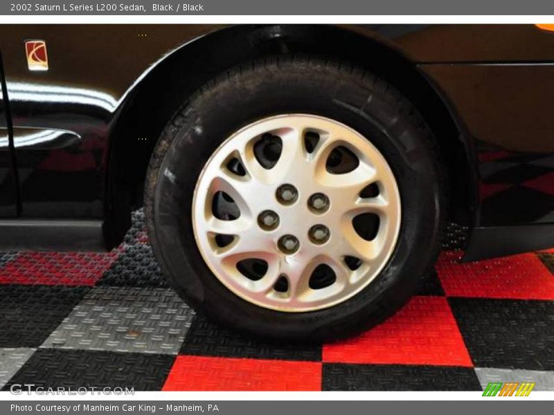 Black / Black 2002 Saturn L Series L200 Sedan