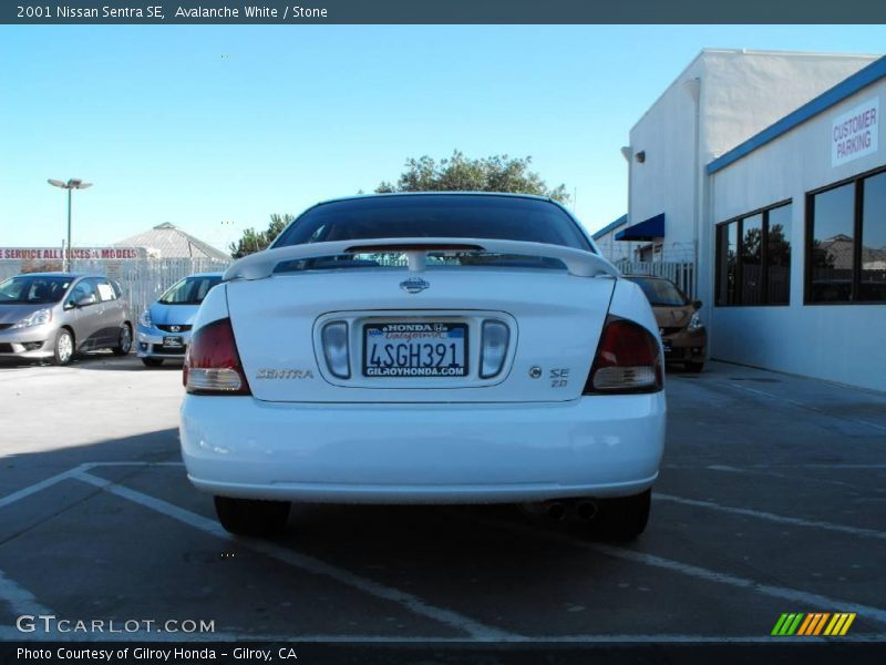 Avalanche White / Stone 2001 Nissan Sentra SE