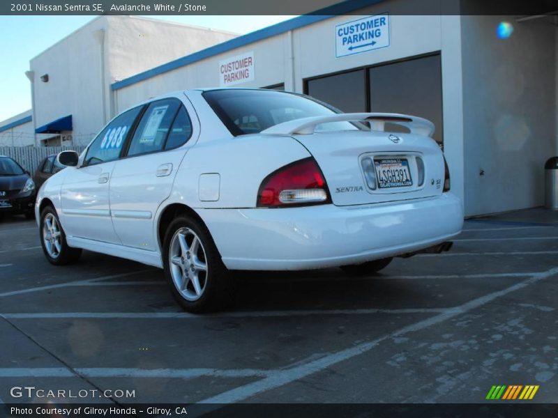 Avalanche White / Stone 2001 Nissan Sentra SE