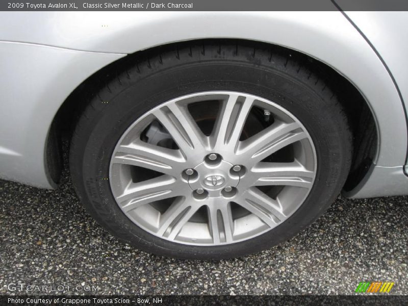 Classic Silver Metallic / Dark Charcoal 2009 Toyota Avalon XL