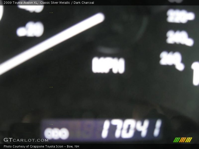 Classic Silver Metallic / Dark Charcoal 2009 Toyota Avalon XL