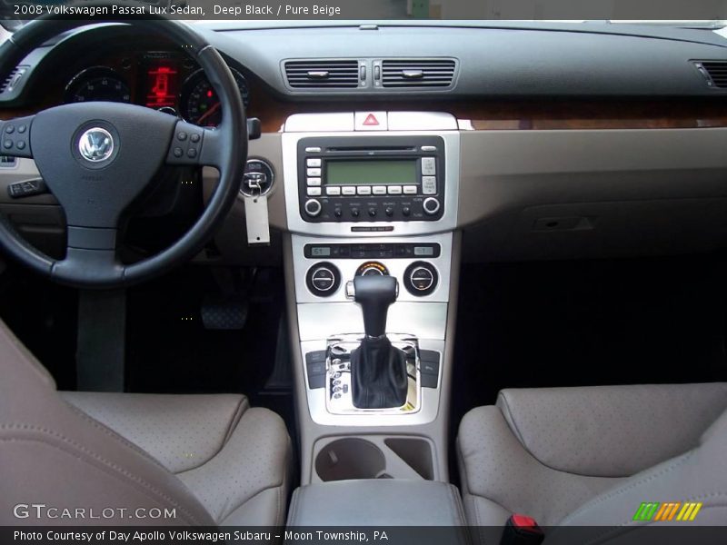 Deep Black / Pure Beige 2008 Volkswagen Passat Lux Sedan
