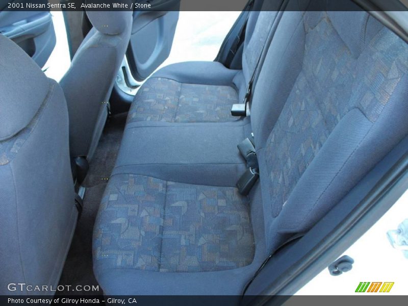 Avalanche White / Stone 2001 Nissan Sentra SE