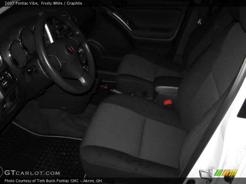 Frosty White / Graphite 2007 Pontiac Vibe