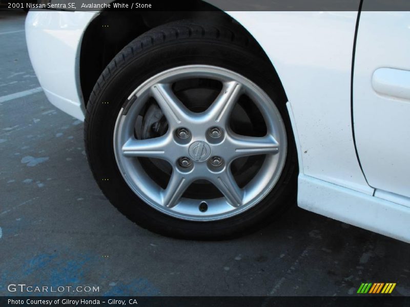 Avalanche White / Stone 2001 Nissan Sentra SE