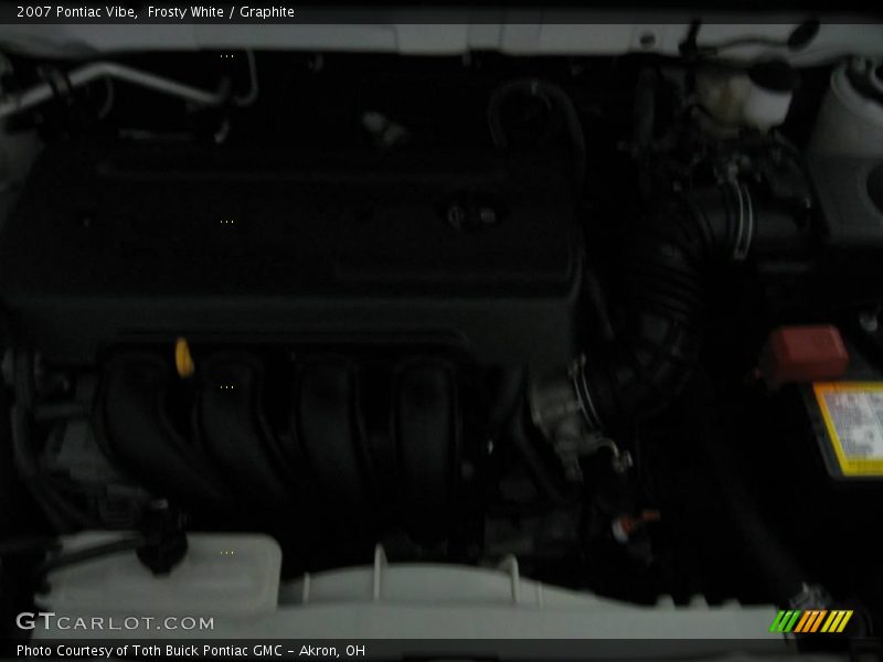 Frosty White / Graphite 2007 Pontiac Vibe