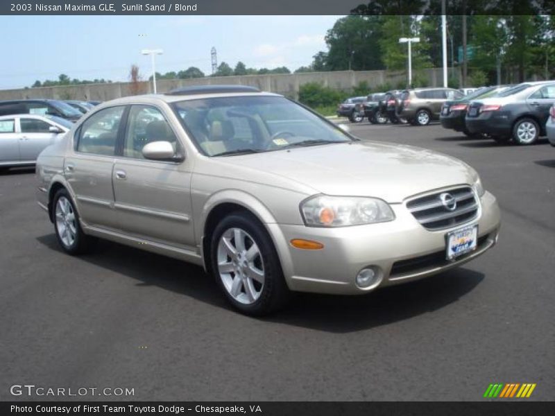 Sunlit Sand / Blond 2003 Nissan Maxima GLE