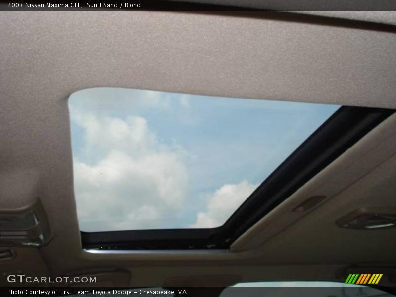 Sunlit Sand / Blond 2003 Nissan Maxima GLE