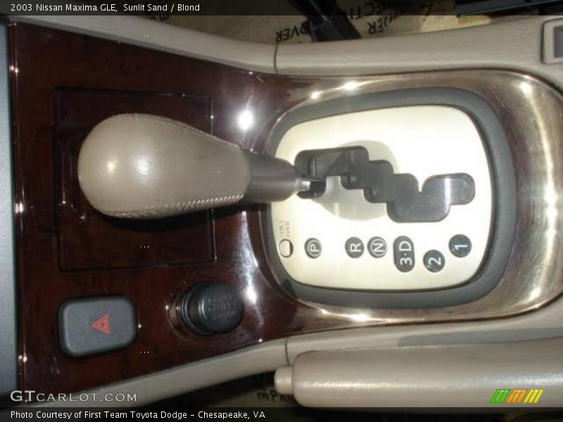 Sunlit Sand / Blond 2003 Nissan Maxima GLE